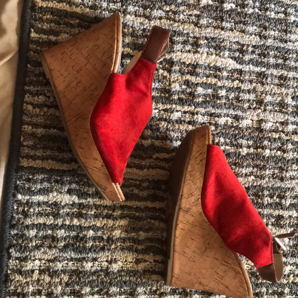 Wedges size 5 and a half
